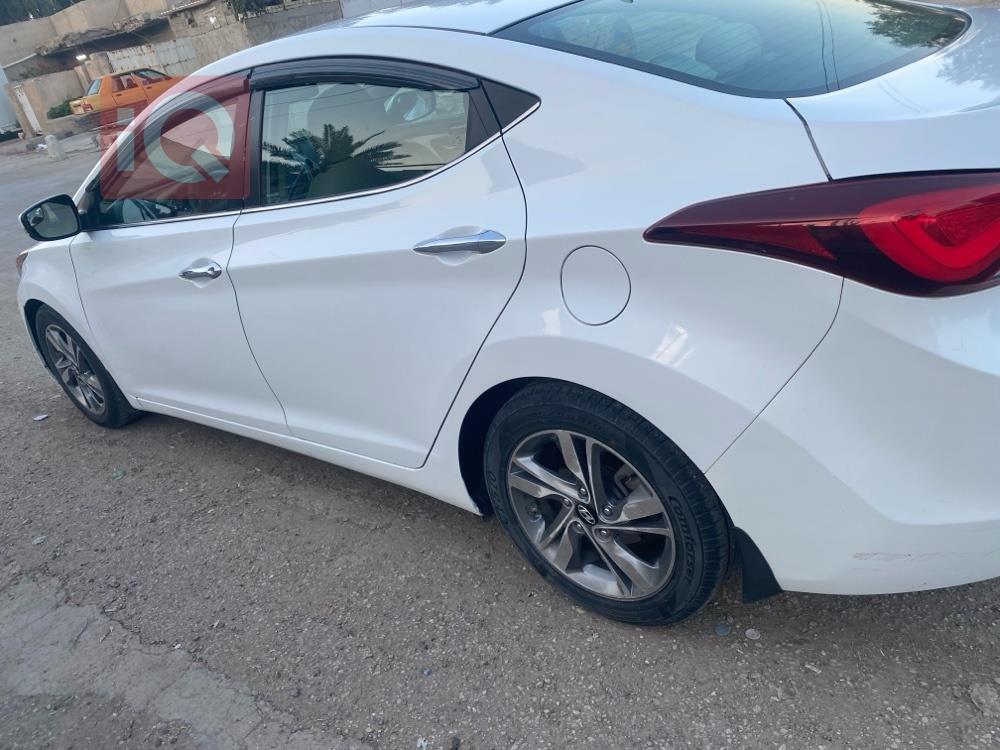 هيونداي النترا